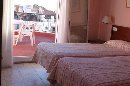 Hostal Solimar Badalona Exterior photo